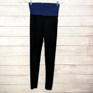 Victoria's secret black skinny leggings fold over waist and puffy angel size XS